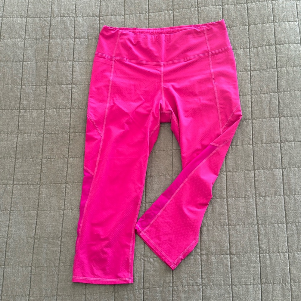 Athleta cropped pink leggings